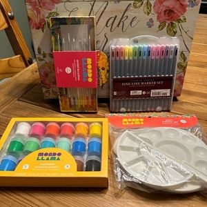 Collection of Artists Color Materials.